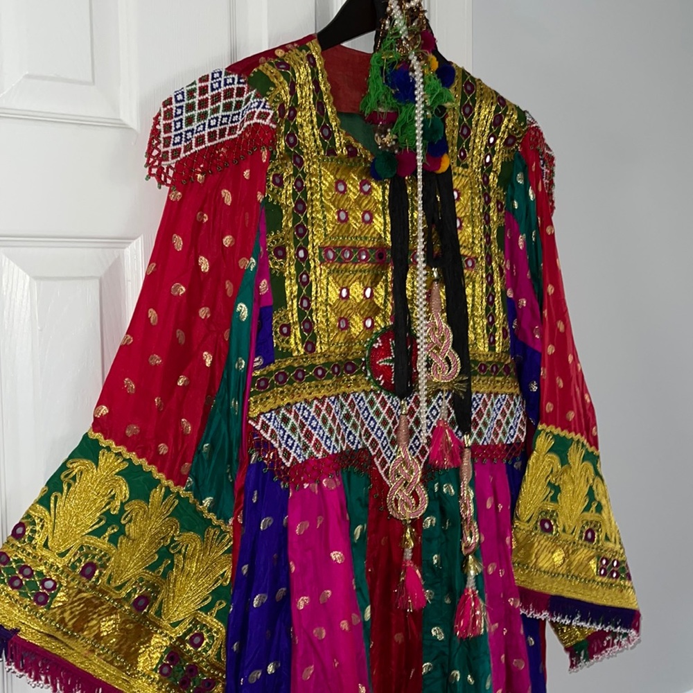 Traditional afghan clothes